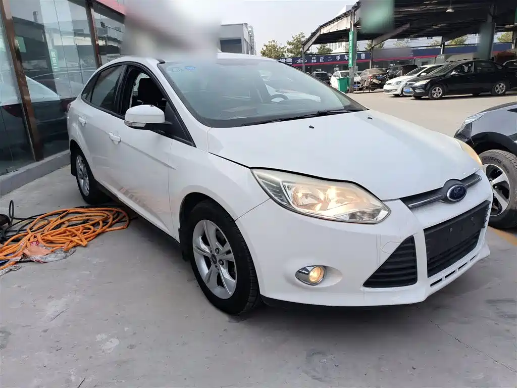 Focus Sedan 1.6 L Auto Style