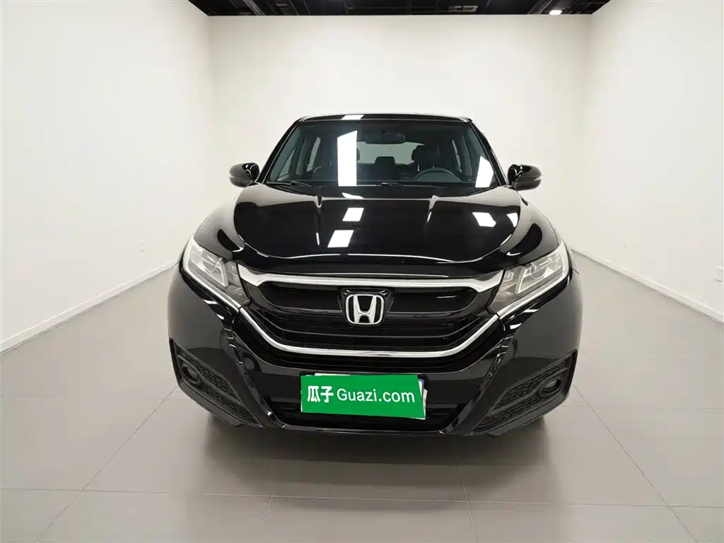 Honda UR-V 240 TURBO 2 WD Classic CN-VI