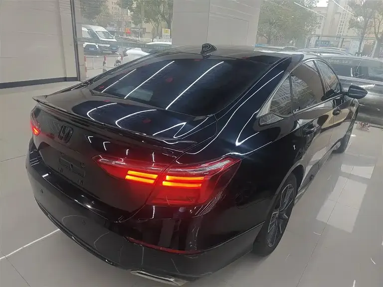 Honda Inspire 260 TURBO Refined
