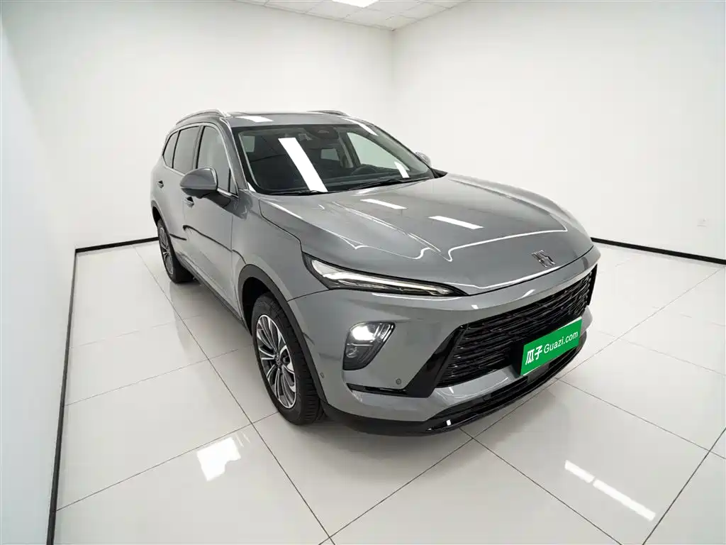 Envision Plus Envision Plus 28 T 2 WD Platinum