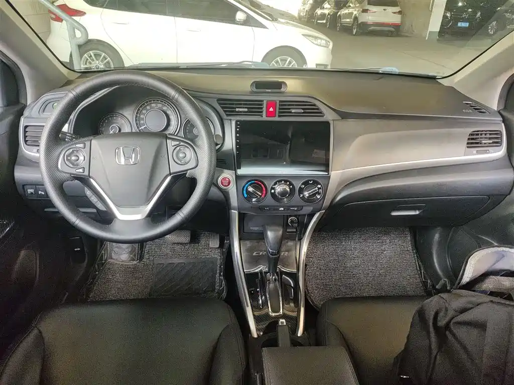 Crider 1.8 L CVT Luxury