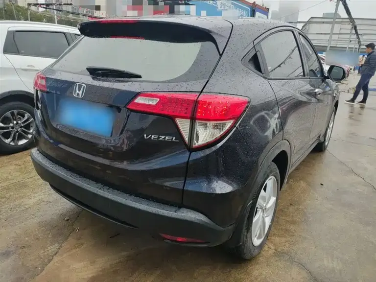 Honda Vezel 1.5 L CVT Elite