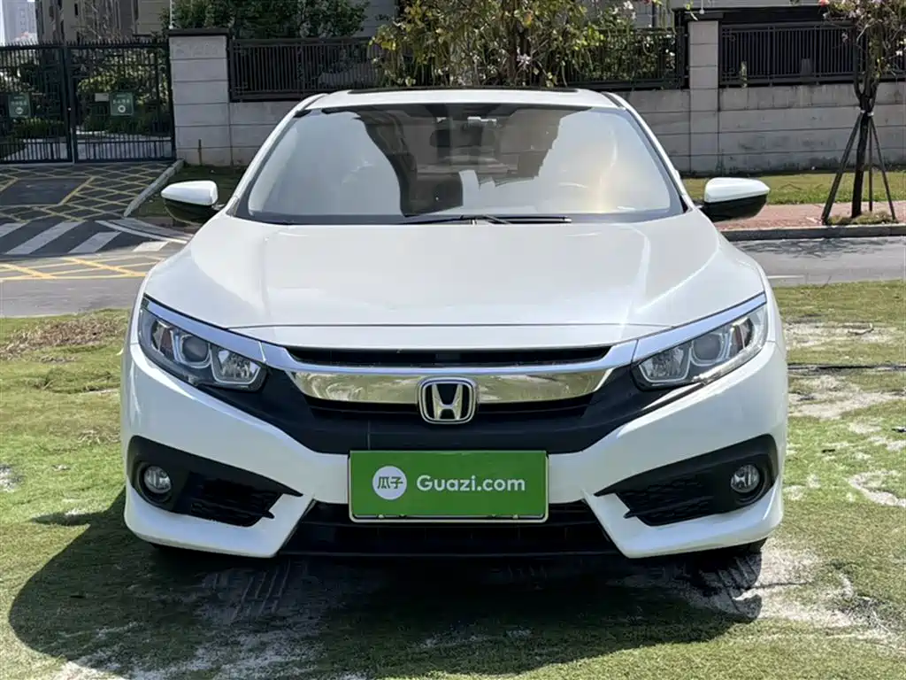Civic 180 TURBO CVT Comfort
