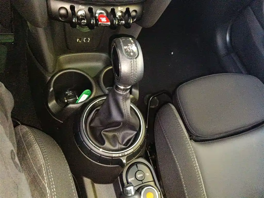 MINI 1.5 T COOPER