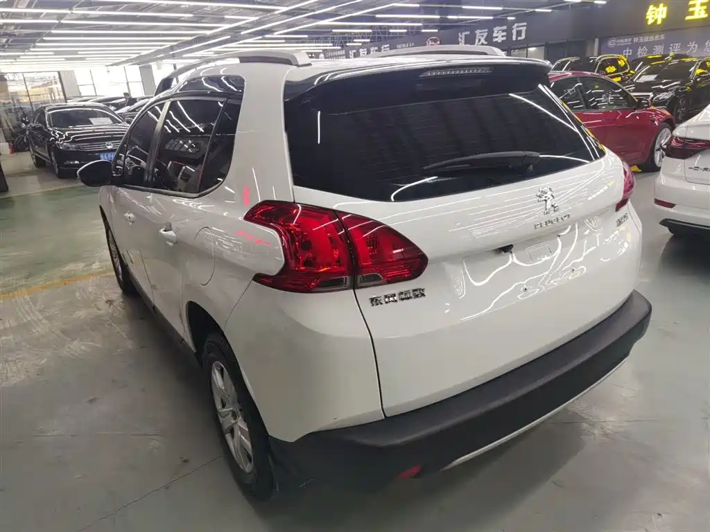 Peugeot 2008 2014 1.6 L Auto Trendy