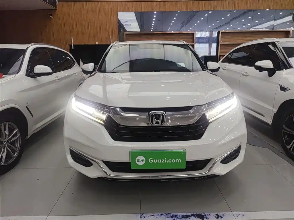 Avancier 370 TURBO 4 WD Premium