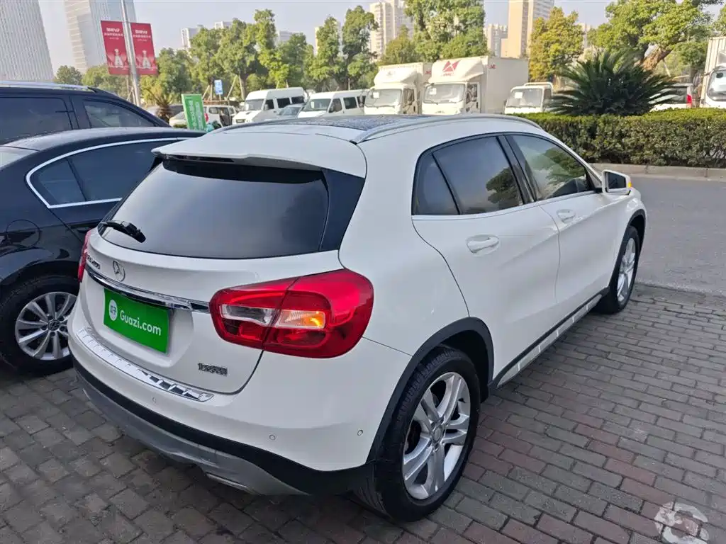Mercedes-Benz GLA GLA 200 Dynamic