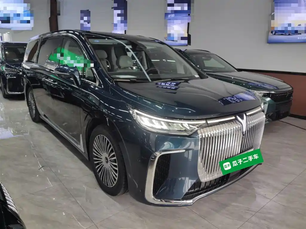 Voyah Dreamer PHEV 4 WD Flagship Kunpeng