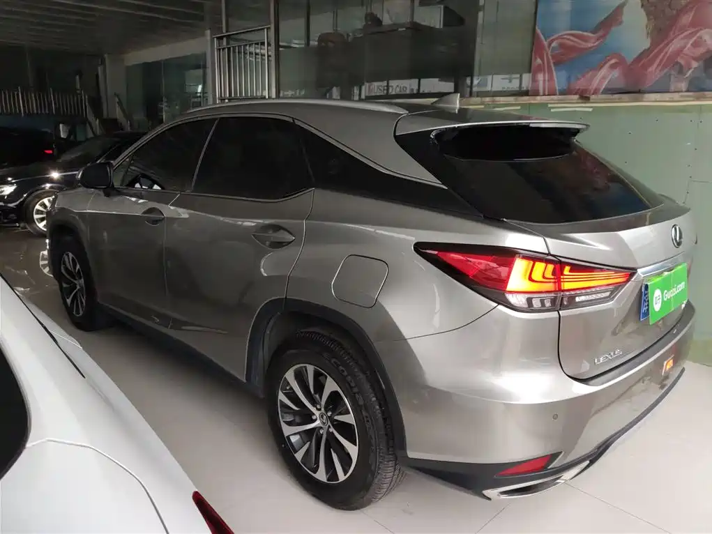 Lexus RX Facelift 300 2 WD Elite
