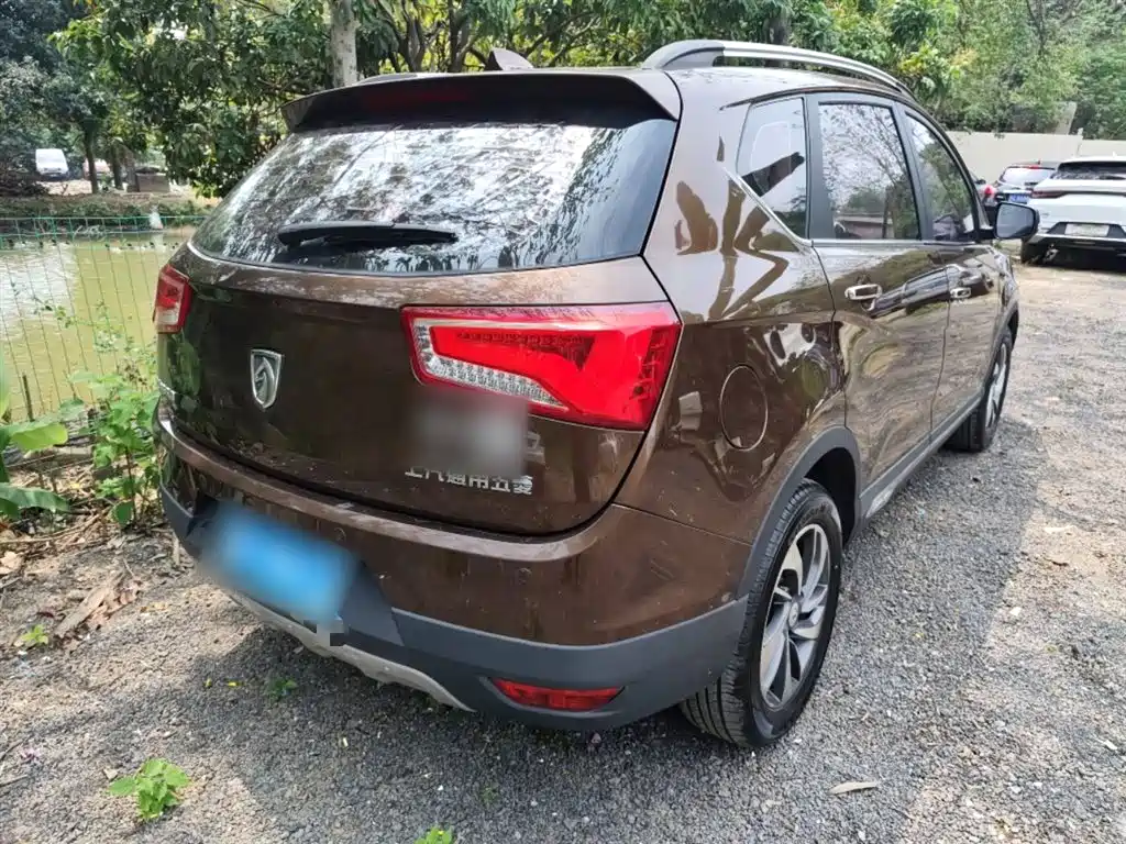 Baojun 560 1.8 L Manual Luxury