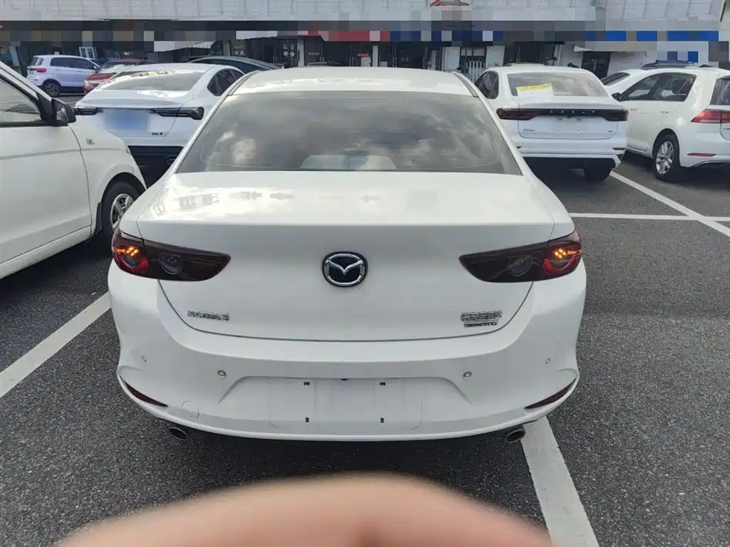 Mazda 3 Axela 1.5 L Auto Quality Joy Sunroof