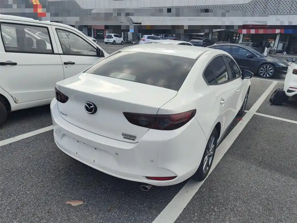 Mazda 3 Axela 1.5 L Auto Quality Joy Sunroof