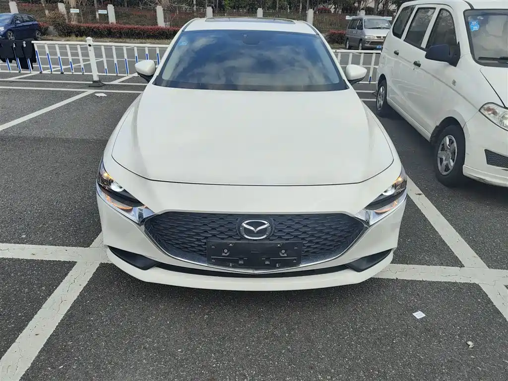Mazda 3 Axela 1.5 L Auto Quality Joy Sunroof