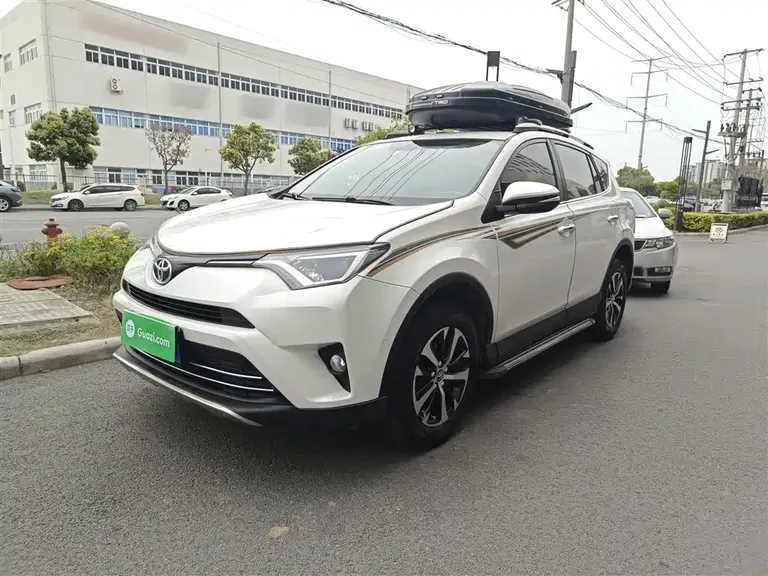 Toyota RAV4 2.0 L CVT 2 WD Urban CN-V