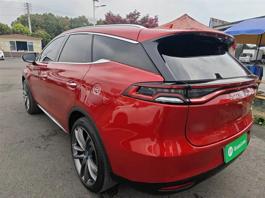 Tang NEV DM 2.0 T Full-time 4 WD Connected Genesis 7-seat CN-VI