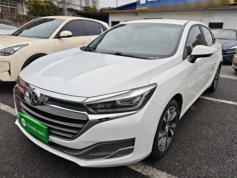 BAIC U7 北京U7 2019款 1.5 T 手动精英版 国V
