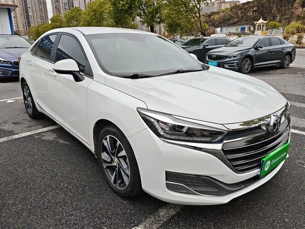 BAIC U7 北京U7 2019款 1.5 T 手动精英版 国V