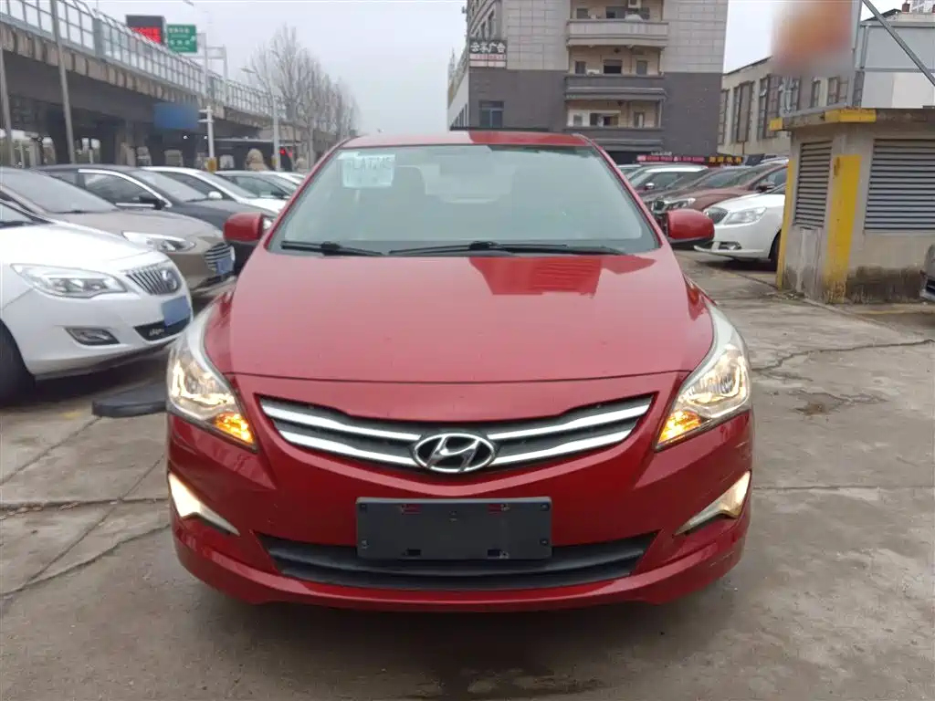 Accent 1.4 L Auto Intelligent GLS