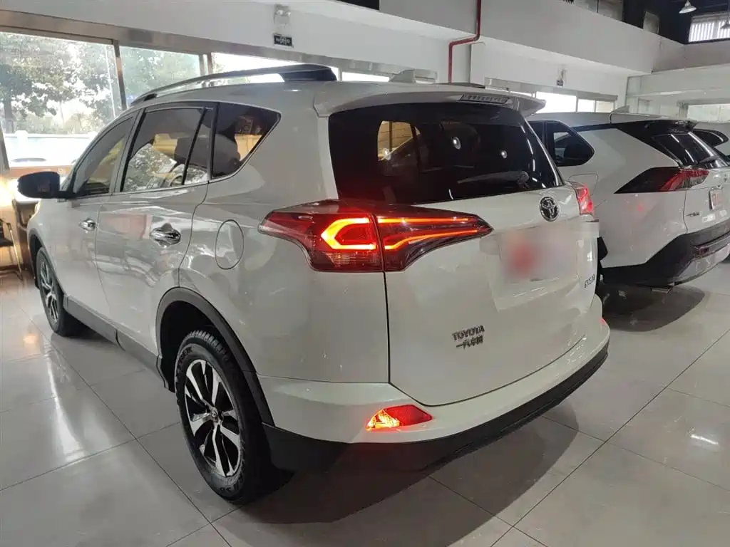 RAV4 2.0 L CVT 2 WD Comfort CN-V