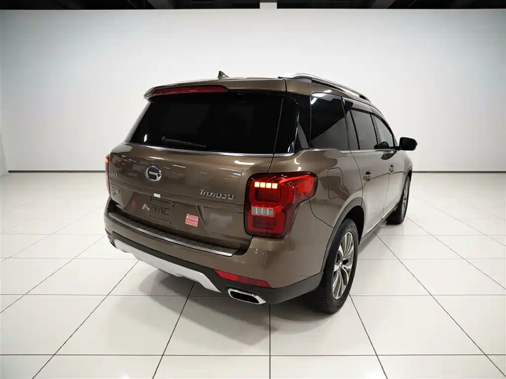 GAC Trumpchi GS8 320 T 2 WD Luxury Connected (7-seat)