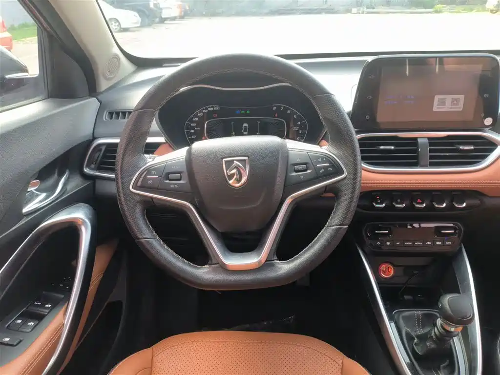 Baojun 510 宝骏510 2019款 1.5 L 手动优享型 国V