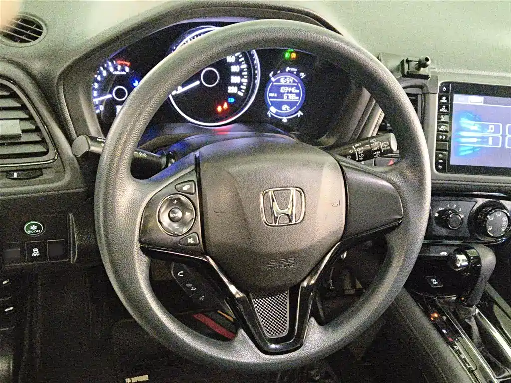 Vezel 1.5 L CVT Pioneer
