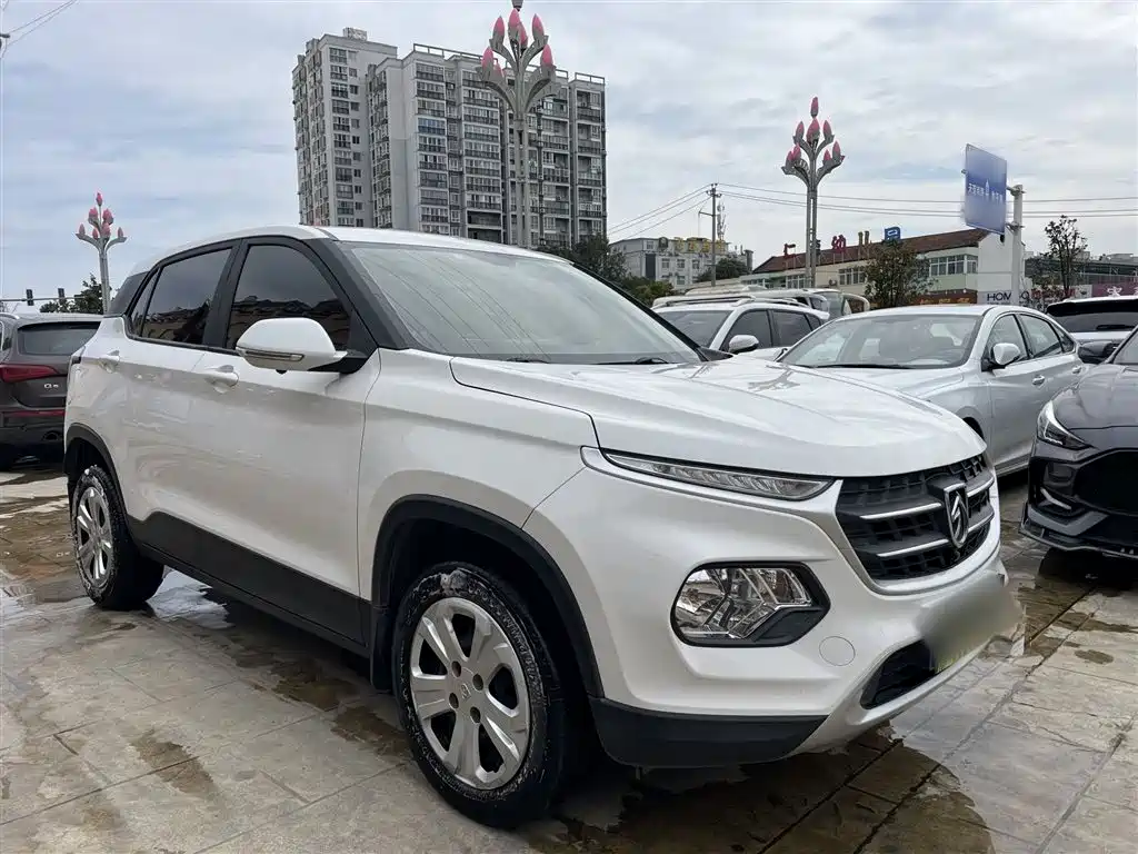 Baojun 510 1.5 L Manual Power Enjoyment 77 kW CN-VI