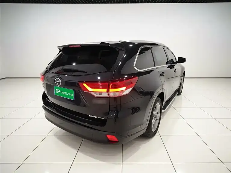 Toyota Highlander 2.0 T 4 WD Luxury 7-seat CN-VI