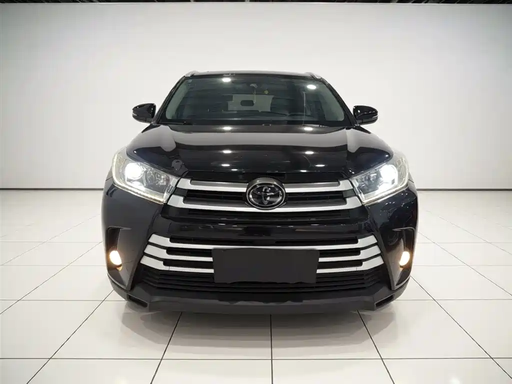 Highlander 2.0 T 4 WD Luxury 7-seat CN-VI