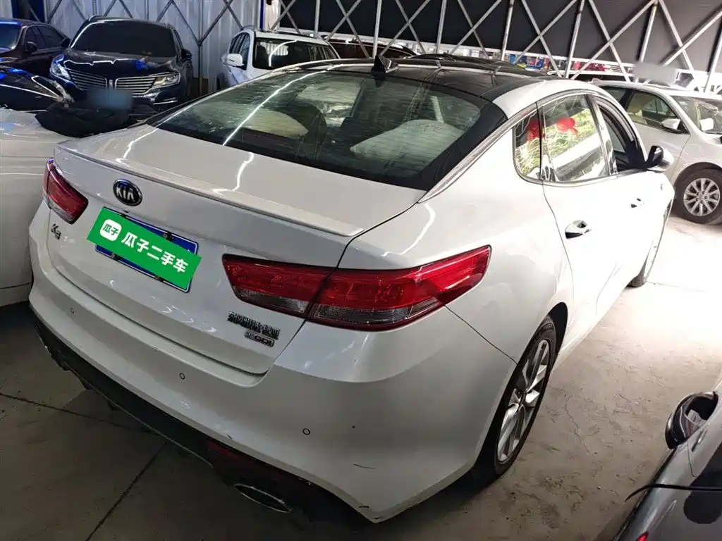 Kia K5 1.6 T Auto LUX