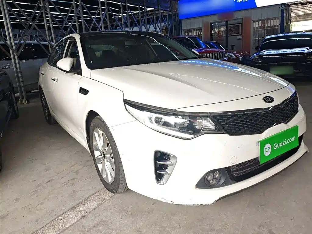 Kia K5 1.6 T Auto LUX