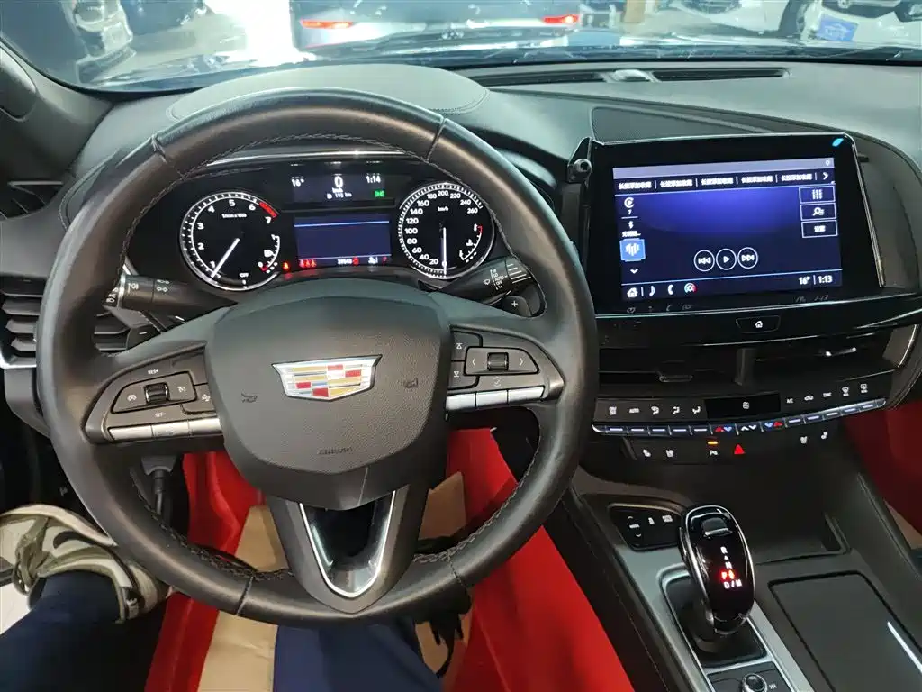 Cadillac CT5 28 T Luxury (Standard)