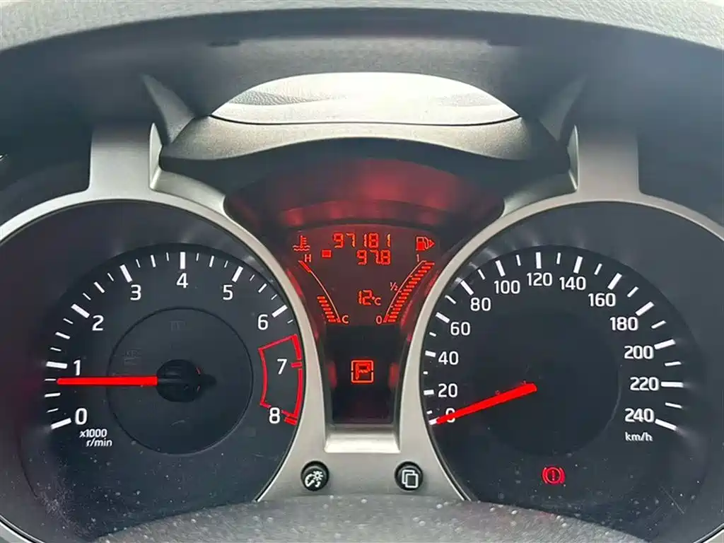 Infiniti ESQ 英菲尼迪ESQ 2014款 1.6 L 率臻版