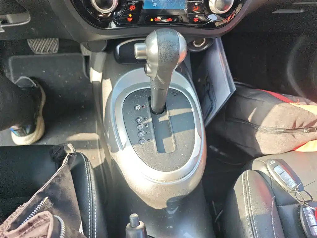 Infiniti ESQ 英菲尼迪ESQ 2014款 1.6 L 率臻版