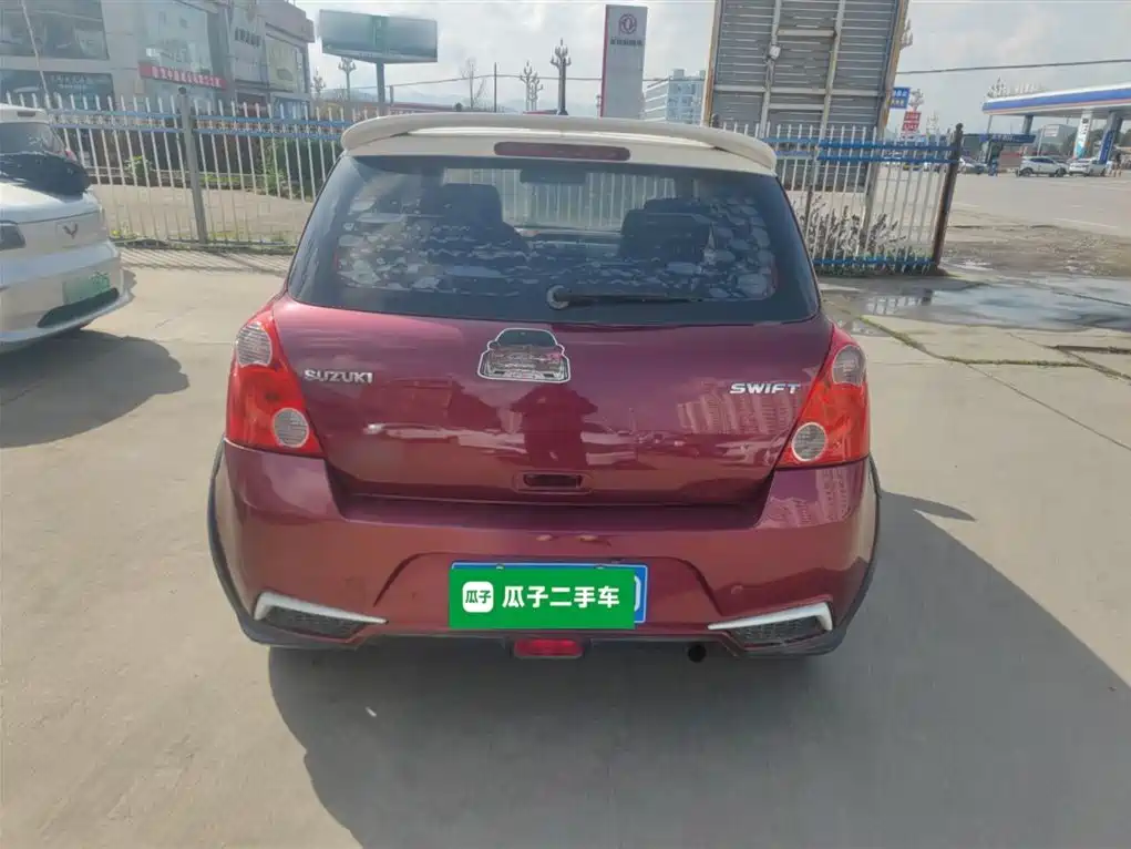 Swift 1.5 L Manual Fashion