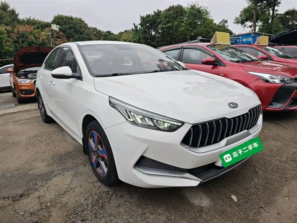 Kia K3 1.5 L CVT New Sharp Sunroof