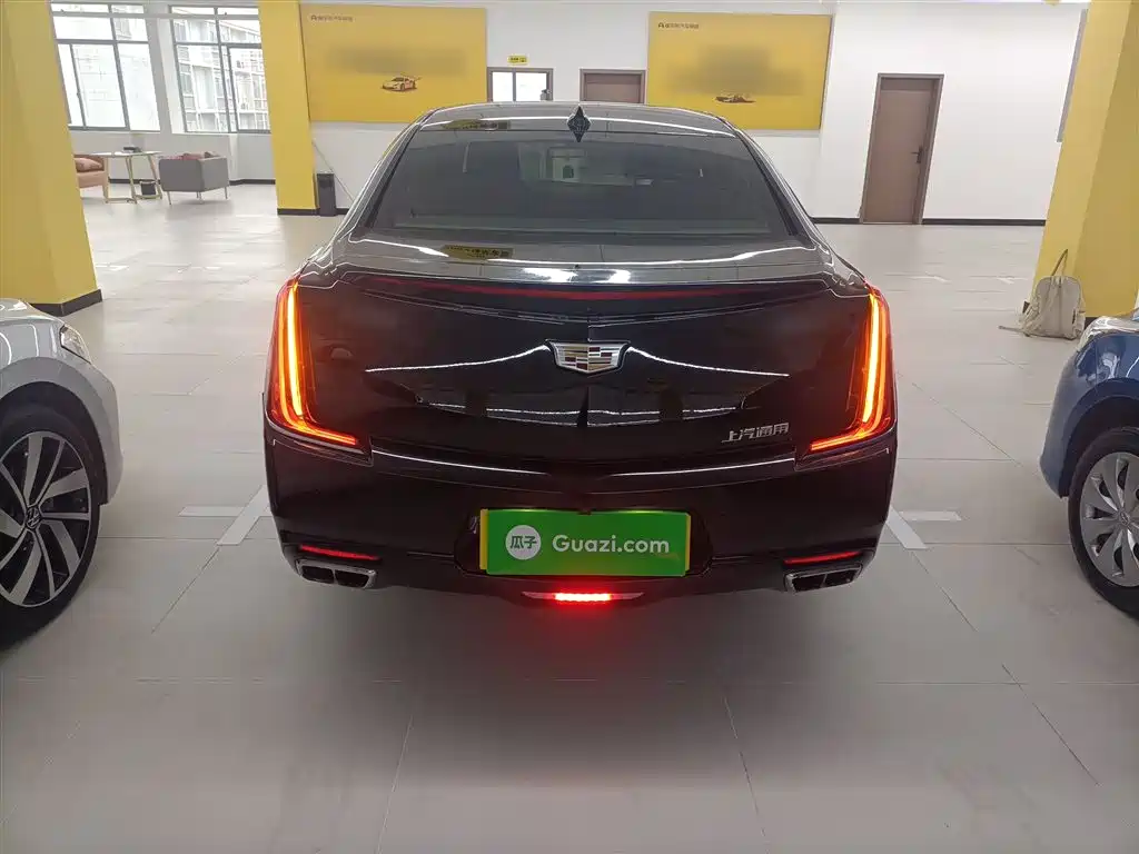 Cadillac XTS 28 T Tech