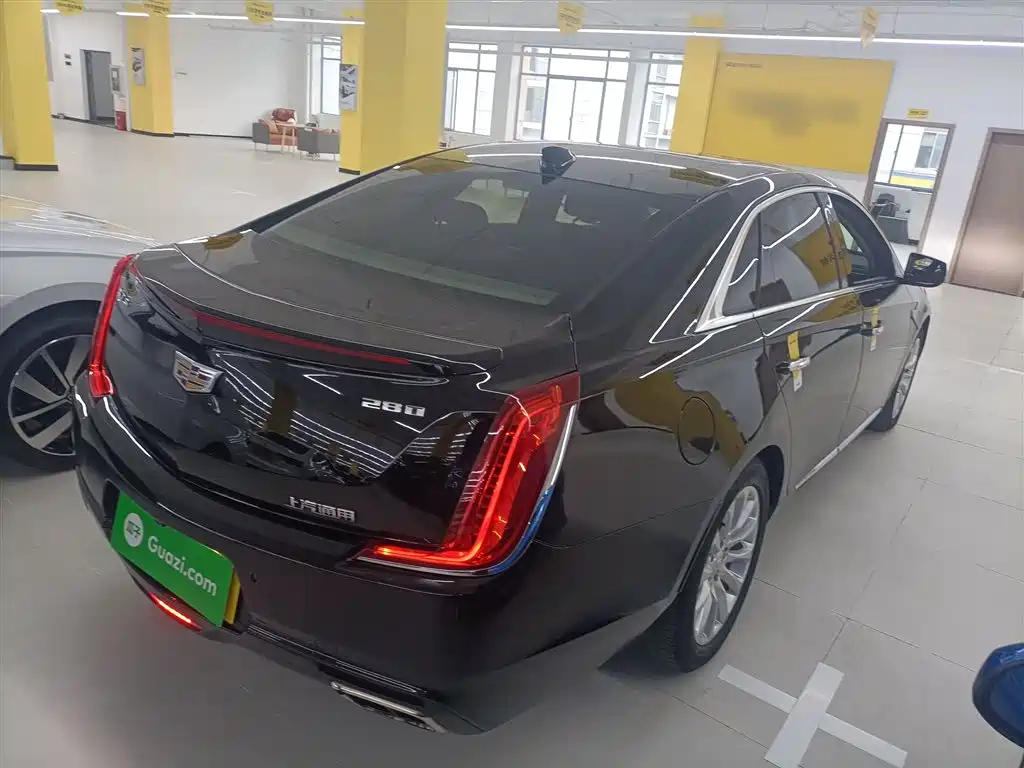 Cadillac XTS 28 T Tech