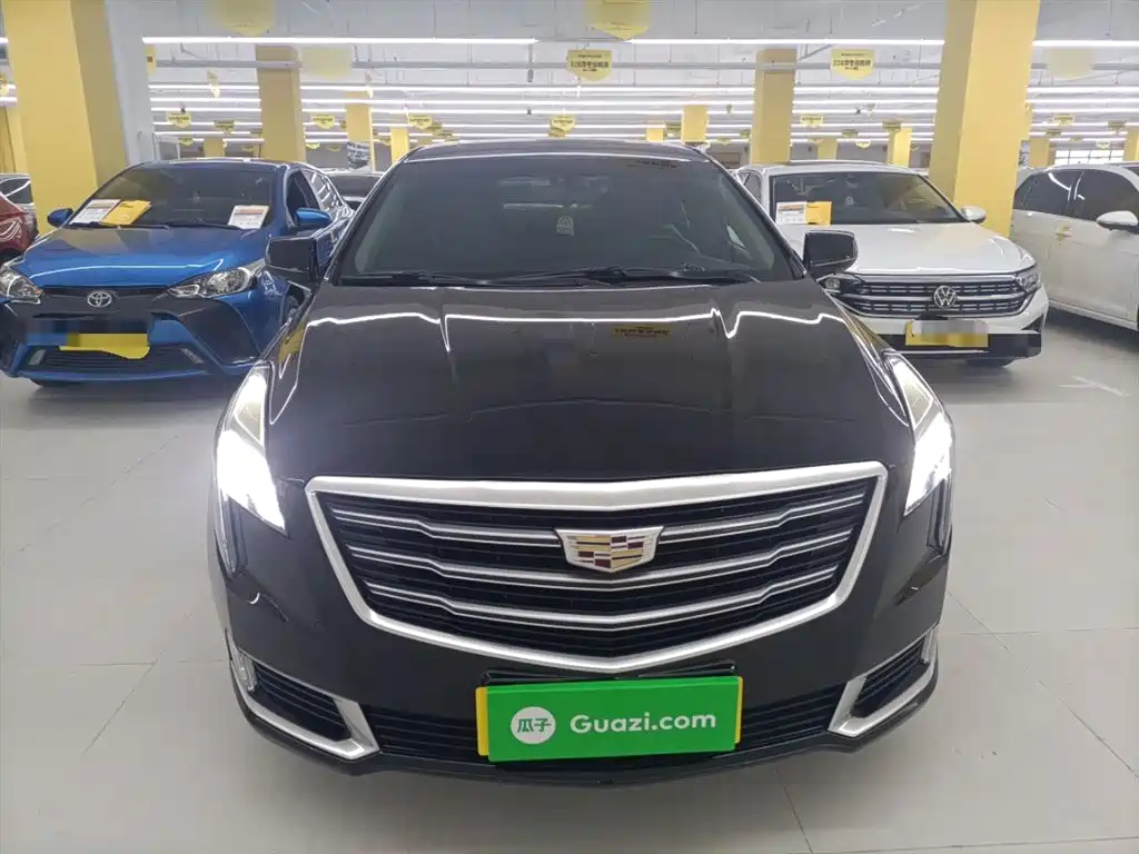Cadillac XTS 28 T Tech