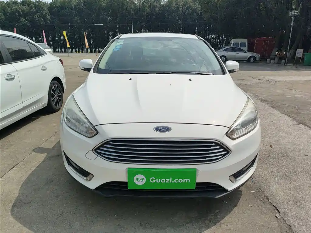 Focus Sedan 1.6 L Auto Style