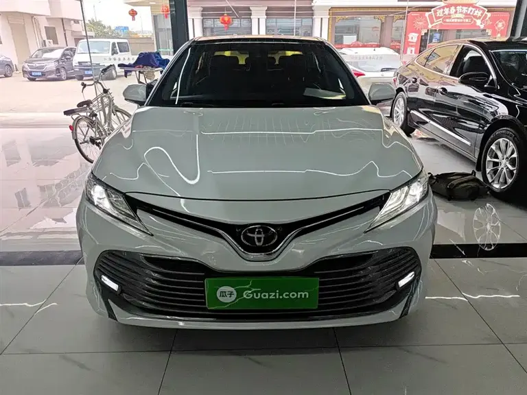 Toyota Camry 2.5 G Luxury