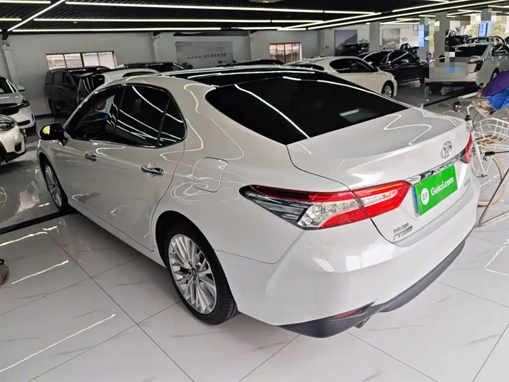Camry 2.5 G Luxury