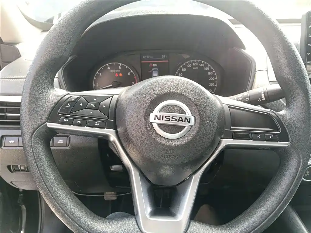 Teana 2.0 L XE Exclusive