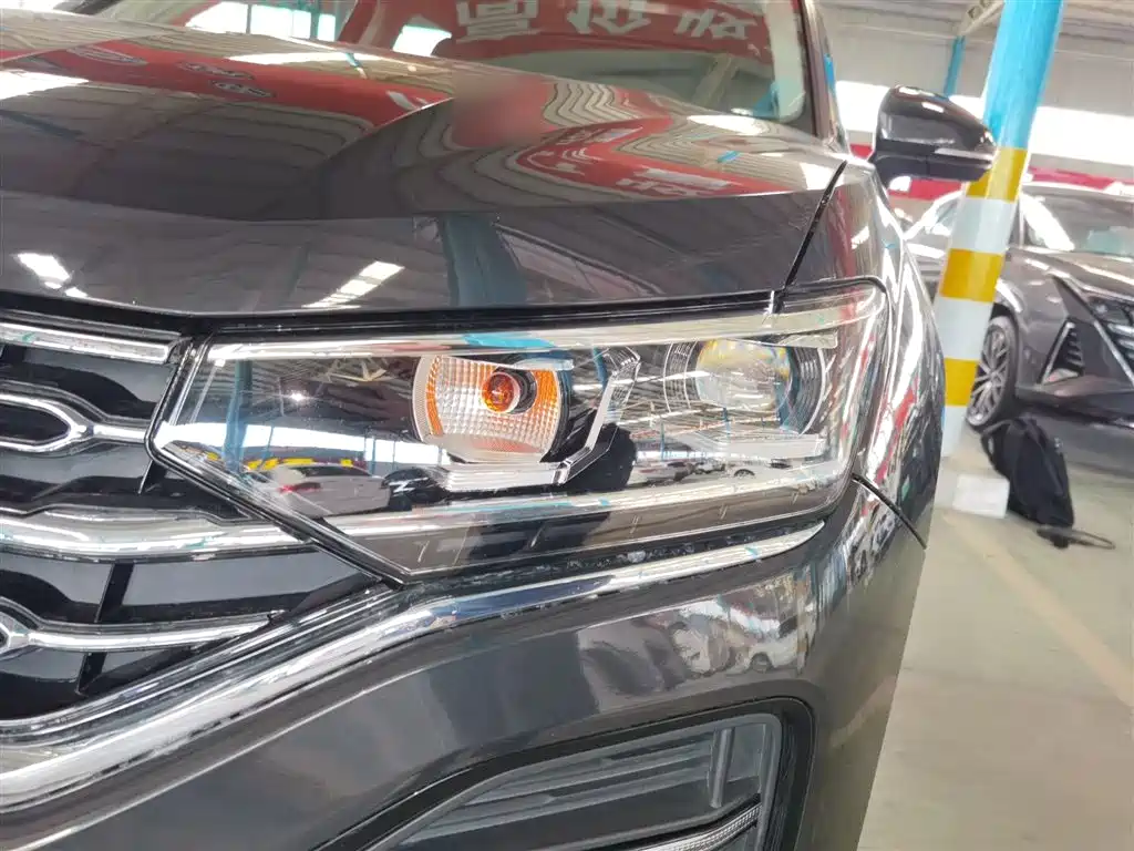 Tayron 330 TSI 2 WD Luxury Connected