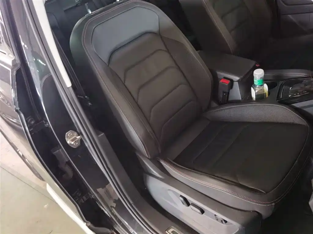 Tayron 330 TSI 2 WD Luxury Connected