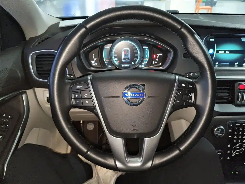 Volvo V40 T3 Smart Ease