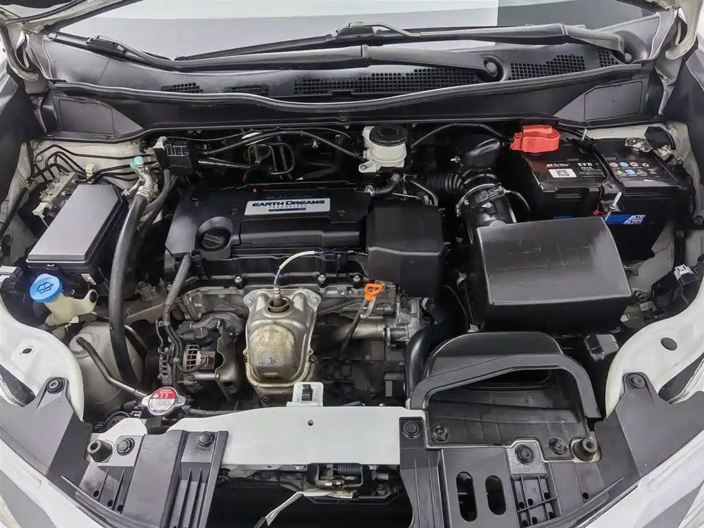 Odyssey 2.4 L Luxury