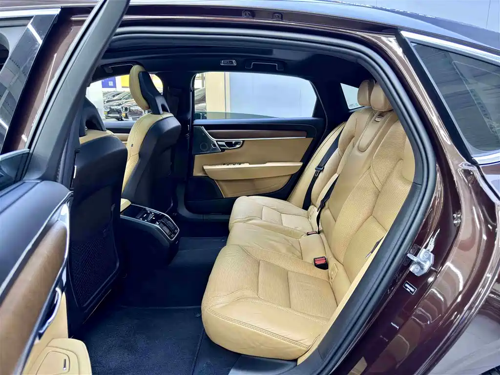 Volvo S90 T5 Smart Supreme