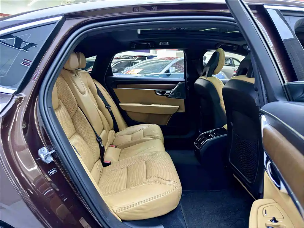 Volvo S90 T5 Smart Supreme