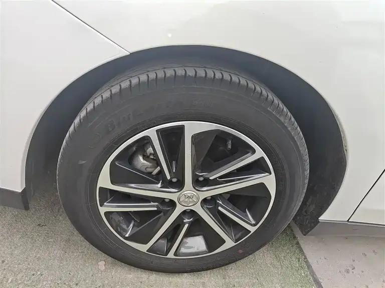 Venucia D60 启辰D60 2020款 1.6 L XL CVT悦享版